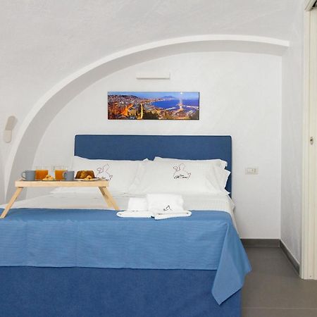 Апартаменты San Gennaro Short Lets 2,0 Неаполь Экстерьер фото